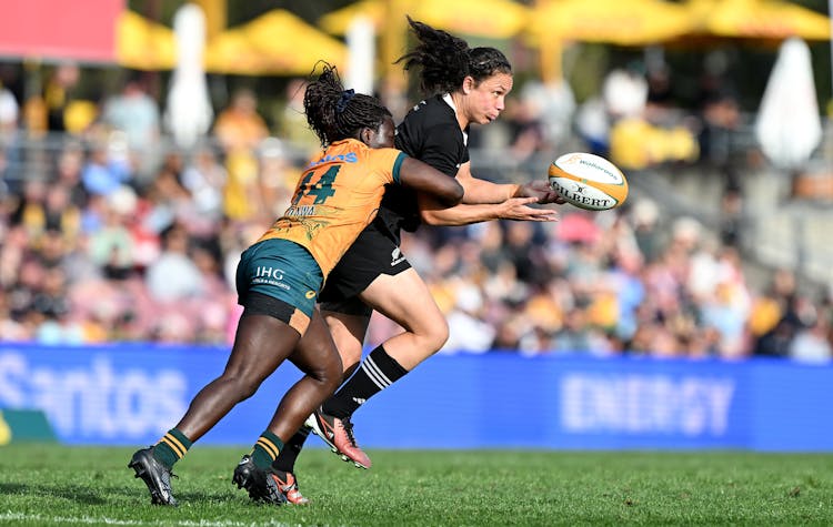 shes awesome black ferns high praise for rookie wallaroos winger